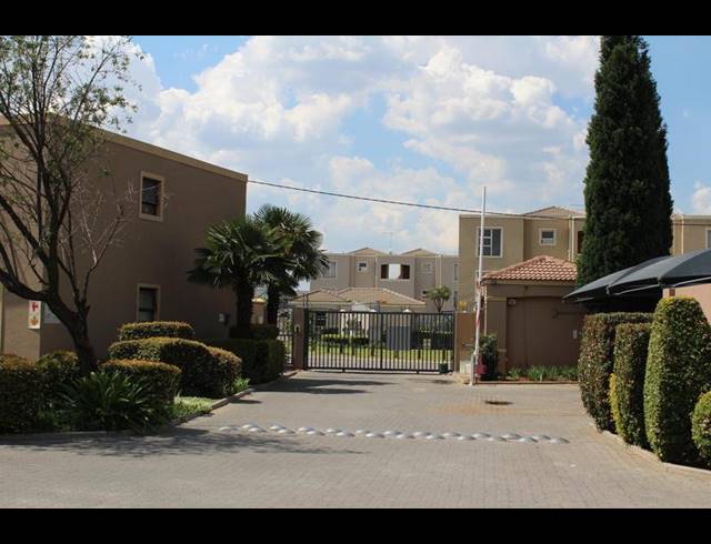 2 BEDROOM APARTMENT FOR SALE IN JANSEN PARK